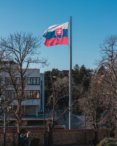 tomas-OTEBJFWBY5s-unsplash